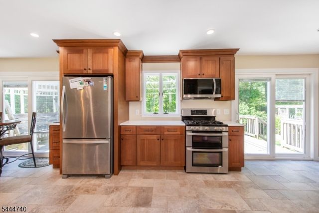 9 Francis Ln, Chester Twp., NJ 07930