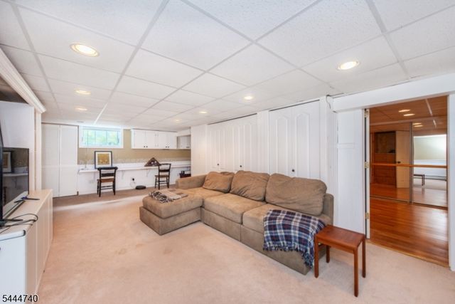 9 Francis Ln, Chester Twp., NJ 07930