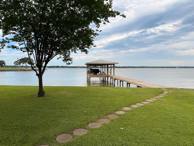 303 Lcr 911, Jewett, TX 75846