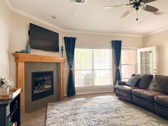 303 Lcr 911, Jewett, TX 75846