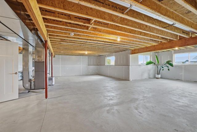 1242 Green Tree DRIVE, Oconomowoc, WI 53066