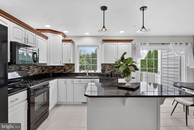 501 BALD EAGLE CT, Lancaster, PA 17601