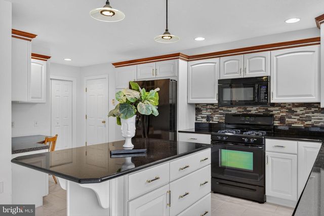 501 BALD EAGLE CT, Lancaster, PA 17601