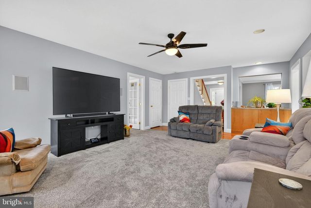 501 BALD EAGLE CT, Lancaster, PA 17601