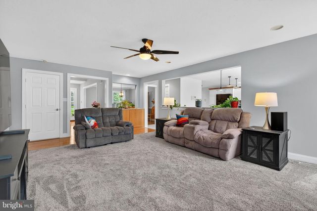 501 BALD EAGLE CT, Lancaster, PA 17601