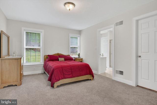 501 BALD EAGLE CT, Lancaster, PA 17601