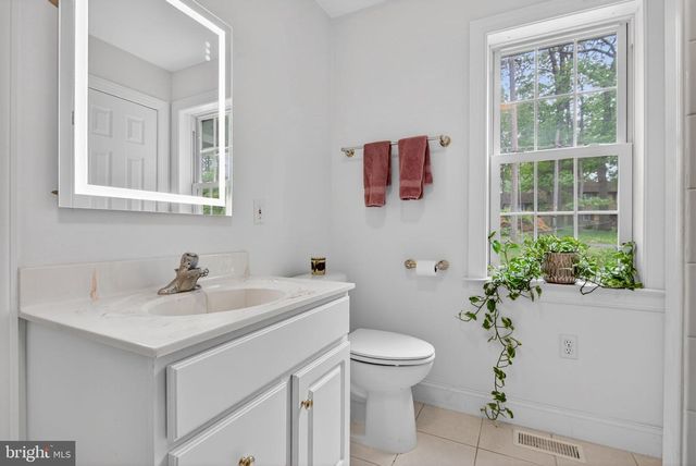 501 BALD EAGLE CT, Lancaster, PA 17601