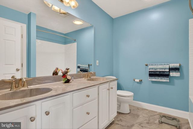 501 BALD EAGLE CT, Lancaster, PA 17601