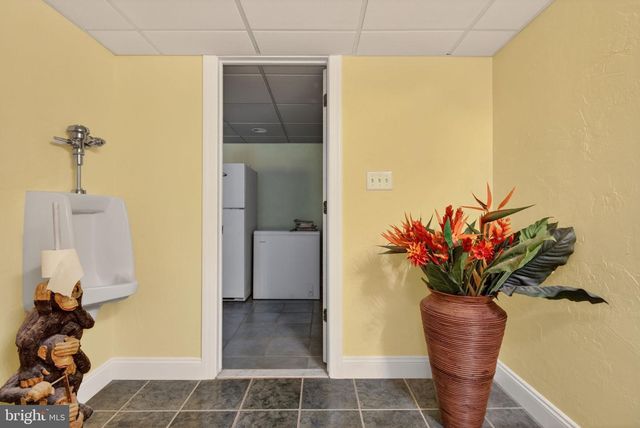 501 BALD EAGLE CT, Lancaster, PA 17601