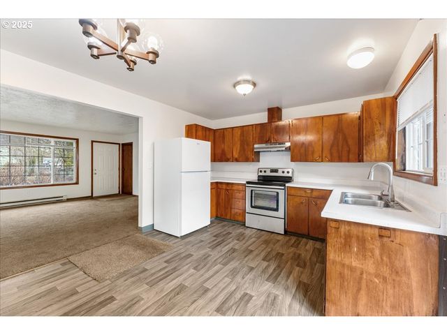 14330 Se POWELL Blvd, Portland, OR 97236