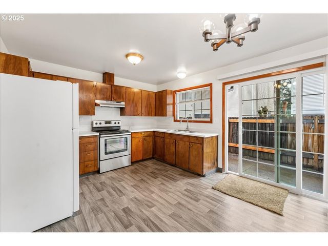 14330 Se POWELL Blvd, Portland, OR 97236