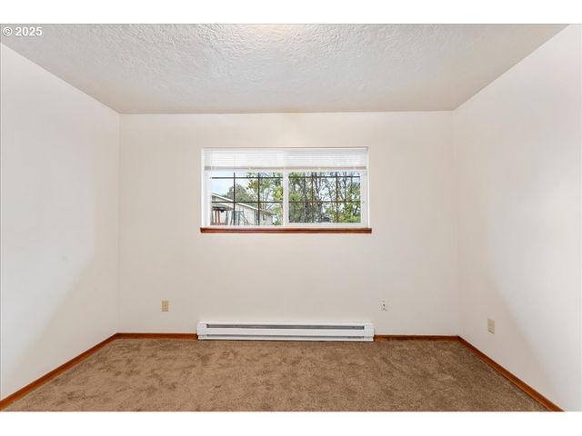14330 Se POWELL Blvd, Portland, OR 97236
