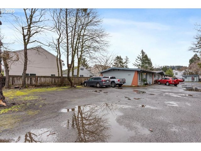 14330 Se POWELL Blvd, Portland, OR 97236
