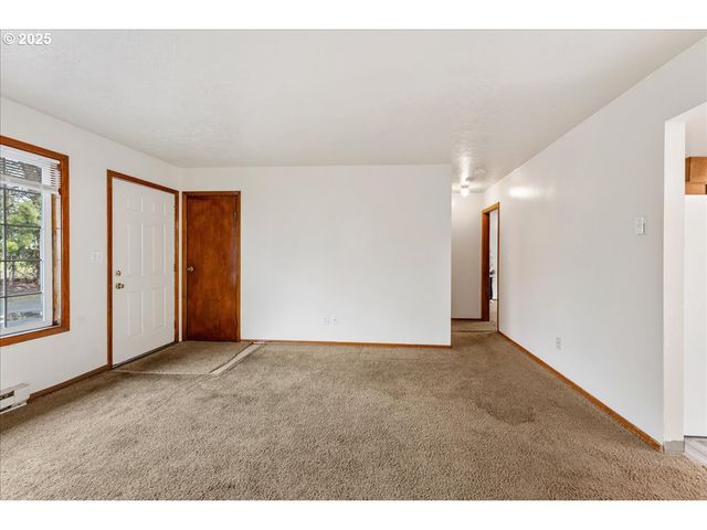 14330 Se POWELL Blvd, Portland, OR 97236