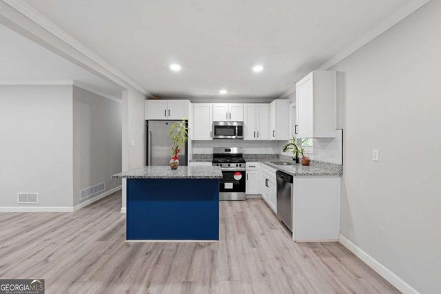 4336 Colony East Drive, Stone Mountain, GA 30083