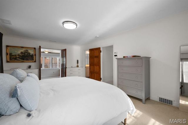 585 Stratford Avenue, University City, MO 63130