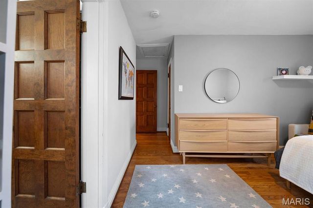 585 Stratford Avenue, University City, MO 63130