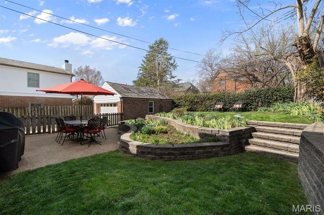 585 Stratford Avenue, University City, MO 63130