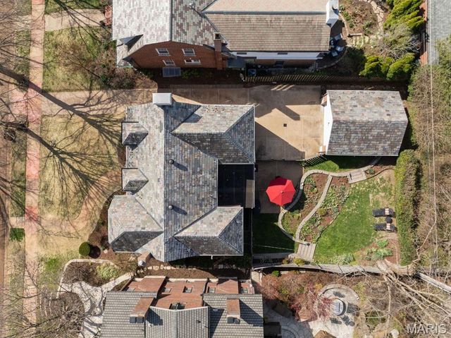 585 Stratford Avenue, University City, MO 63130