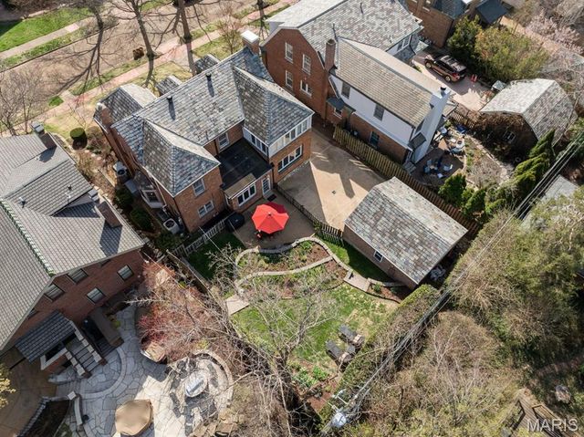 585 Stratford Avenue, University City, MO 63130