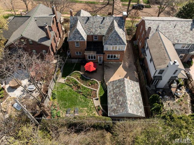 585 Stratford Avenue, University City, MO 63130