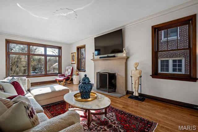 585 Stratford Avenue, University City, MO 63130