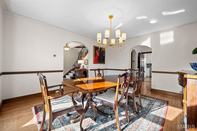 585 Stratford Avenue, University City, MO 63130