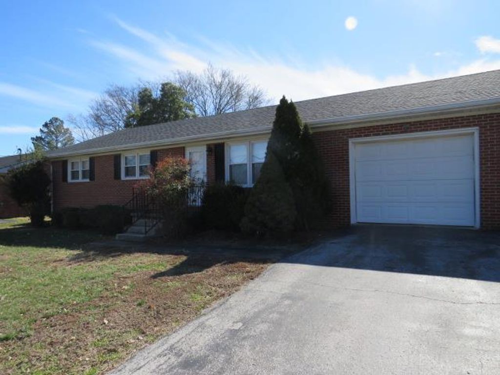 619 Las Vegas Drive, Hopkinsville, KY 42240