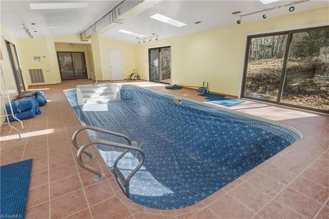 273 Olde Pilot Trail, Pilot Mountain, NC 27041