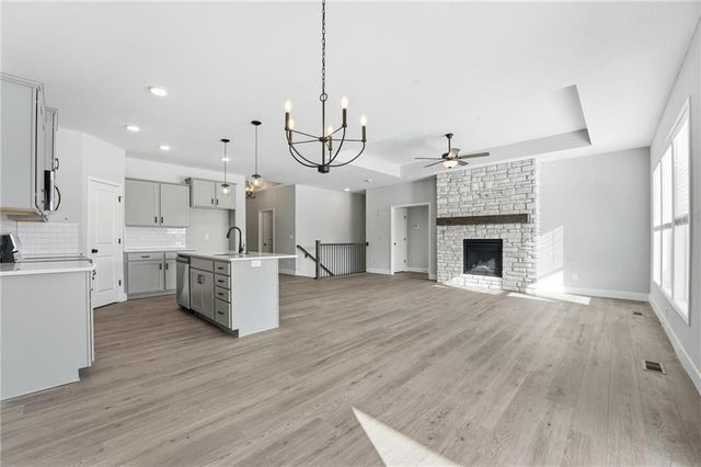 3017 NW 95th Terrace, Kansas City, MO 64154