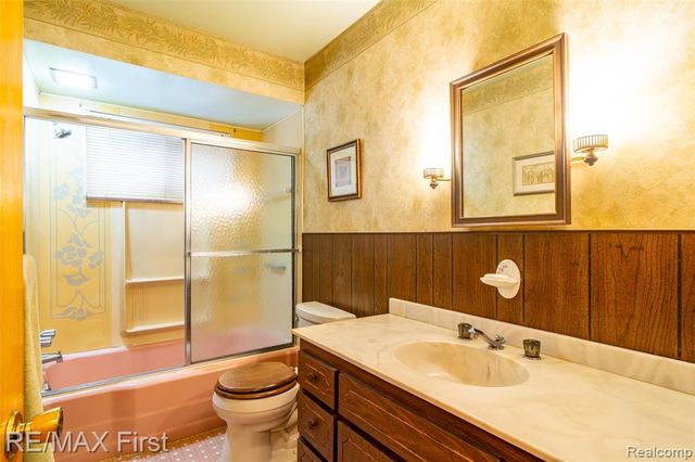 24815 Beck Avenue, Eastpointe, MI 48021
