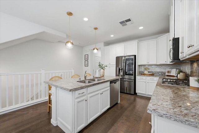 381 Charles Morris Terrace, Sunnyvale, CA 94085