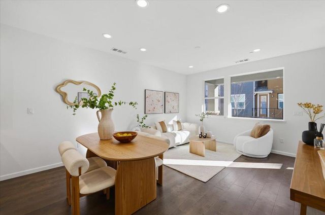 381 Charles Morris Terrace, Sunnyvale, CA 94085