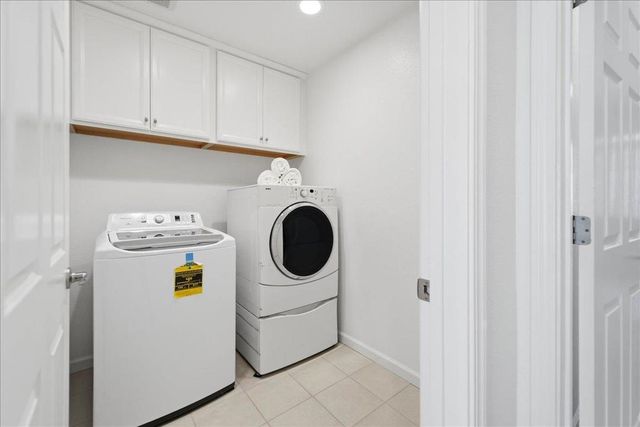 381 Charles Morris Terrace, Sunnyvale, CA 94085