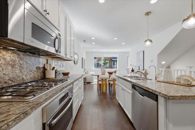 381 Charles Morris Terrace, Sunnyvale, CA 94085