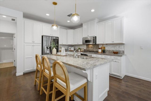 381 Charles Morris Terrace, Sunnyvale, CA 94085