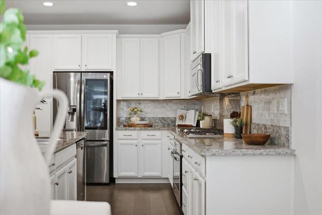 381 Charles Morris Terrace, Sunnyvale, CA 94085