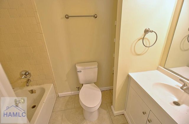 1040 Charles C. Frasier Boulevard, Hinesville, GA 31313