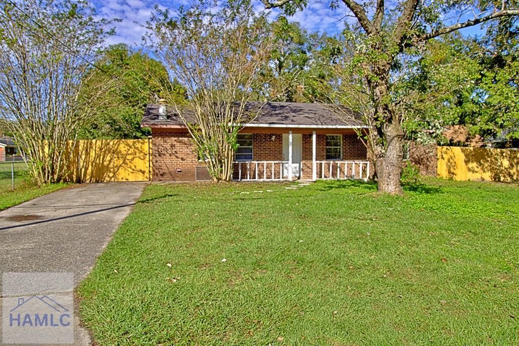 1040 Charles C. Frasier Boulevard, Hinesville, GA 31313