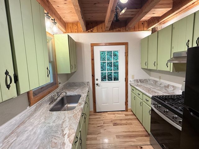 1096 Mount Tabor Road, Nantahala, NC 28781
