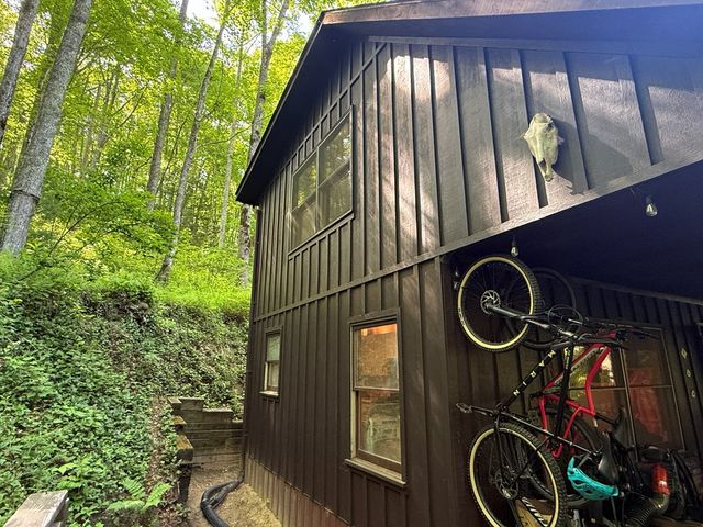 1096 Mount Tabor Road, Nantahala, NC 28781