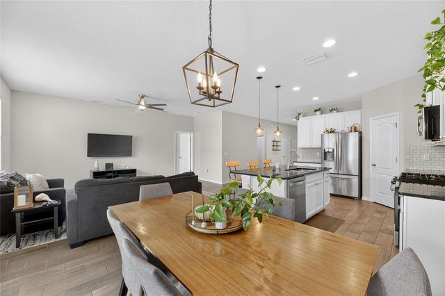 11113 SPRING POINT CIRCLE, Riverview, FL 33579