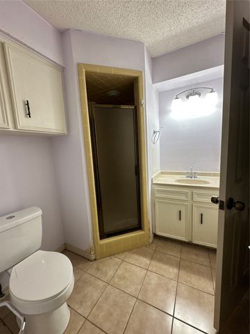 3018 Apple Valley Drive, Garland, TX 75043