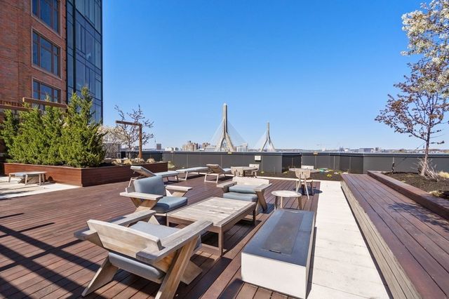 100 Lovejoy Wharf 5H, Boston, MA 02205