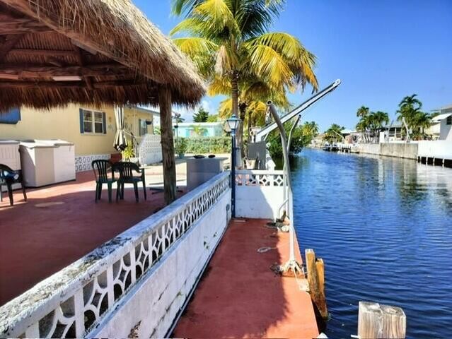 W 206 2Nd Court, Key Largo, FL 33037