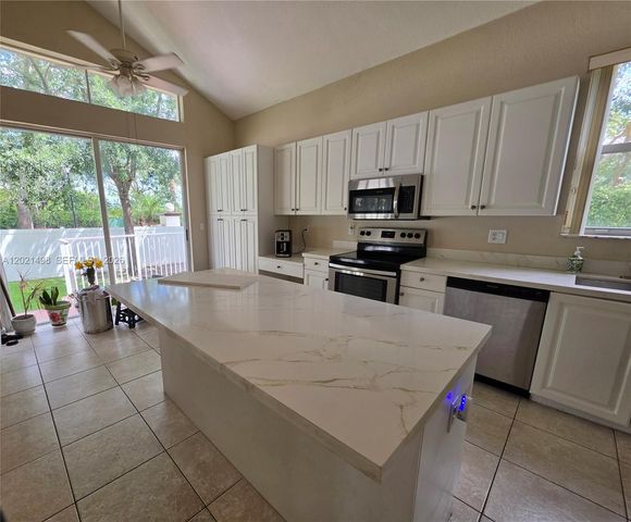 16801 SW 49th Ct 0, Miramar, FL 33027