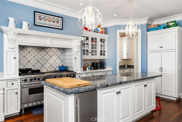 522 W Oceanfront, Newport Beach, CA 92661