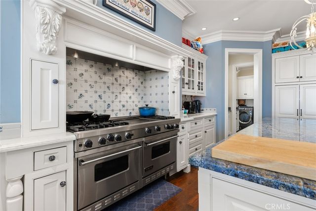 522 W Oceanfront, Newport Beach, CA 92661