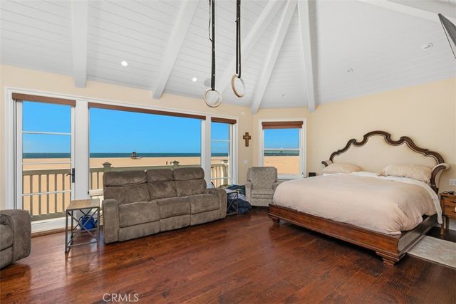 522 W Oceanfront, Newport Beach, CA 92661