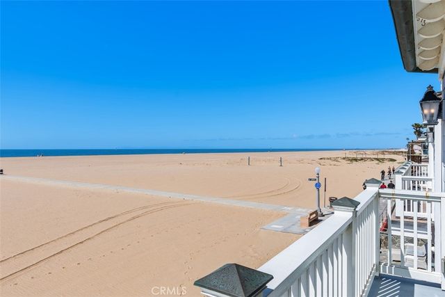 522 W Oceanfront, Newport Beach, CA 92661